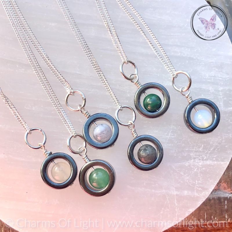 Hematite Gemstone Fidget Necklace (Green Aventurine)